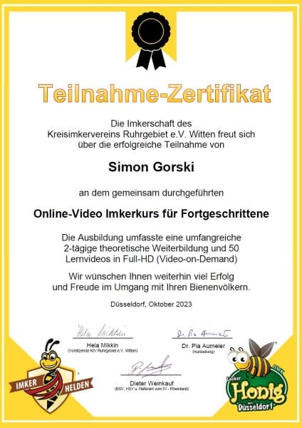 Simon Gorski besteht den hybriden Fortgeschrittenenkurs